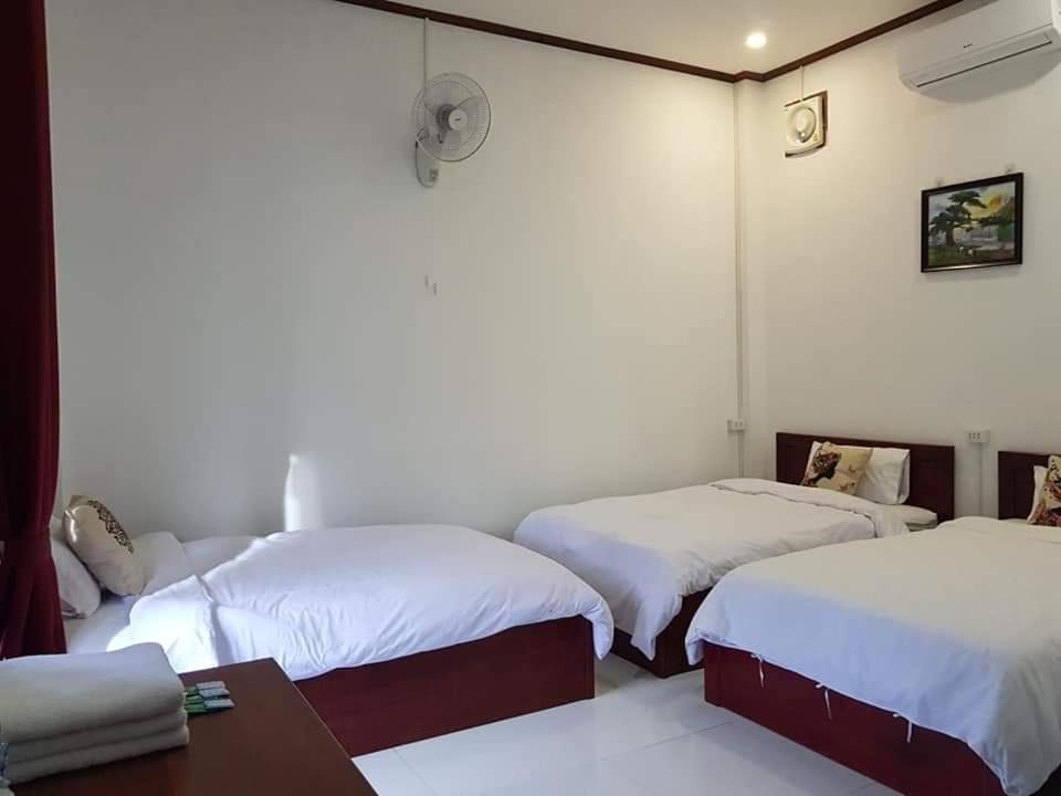 Sipanya Guesthouse Muang Phônsavan Eksteriør bilde