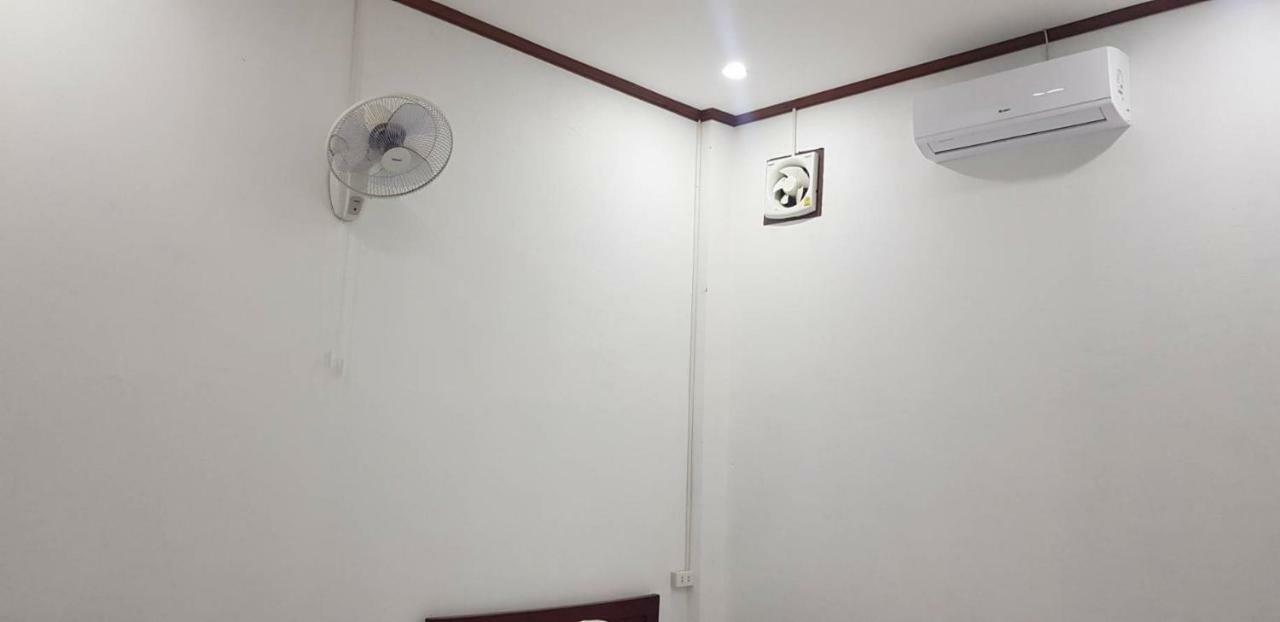 Sipanya Guesthouse Muang Phônsavan Eksteriør bilde